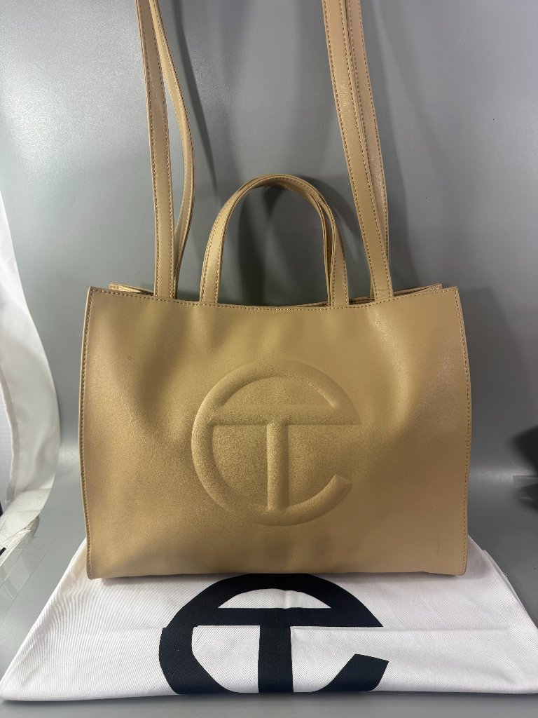 Authentic Telfar Medium Shopping Bag | Cream